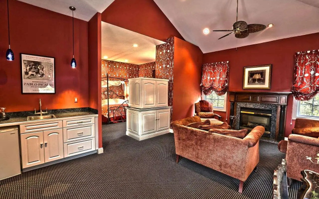 Deluxe Double Suite