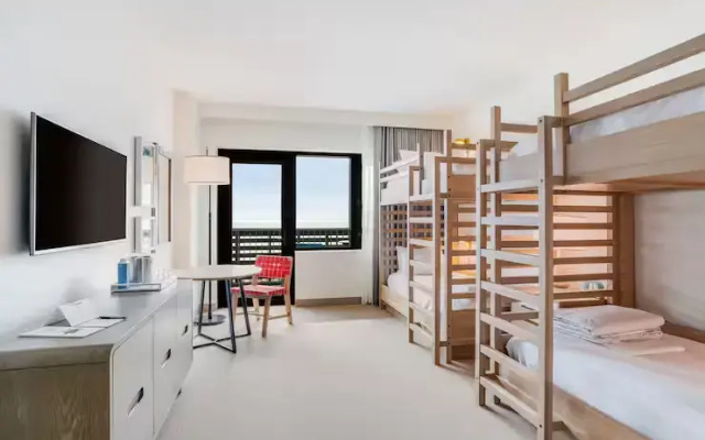 Standard Double room with balcony and with bay view