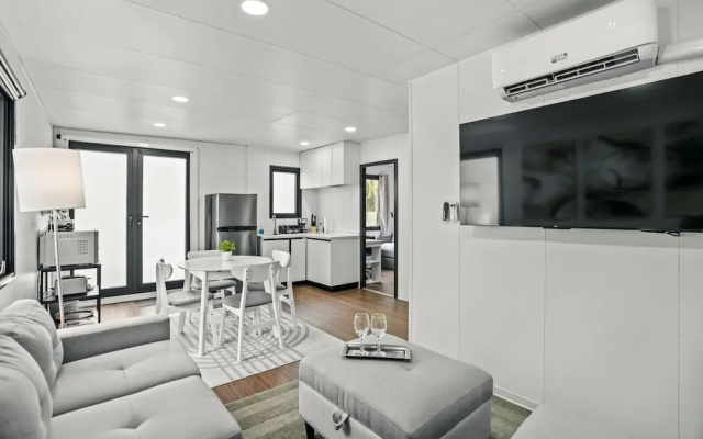 4 Bedrooms Cottage with garden view