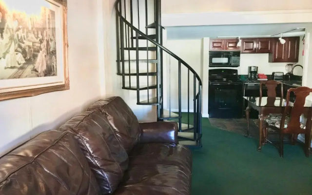 2 Bedrooms Apartment