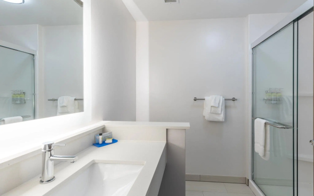 Quadruple Suite