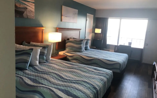 Quadruple Studio oceanfront
