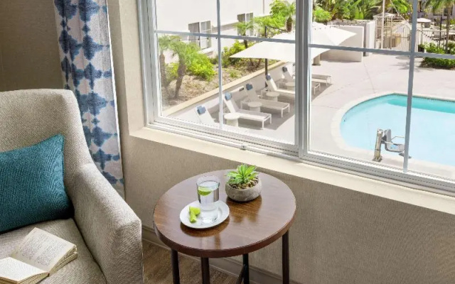 Standard Quadruple room with balcony and with ocean view
