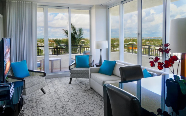 2 Bedrooms Quadruple Suite with balcony and with view