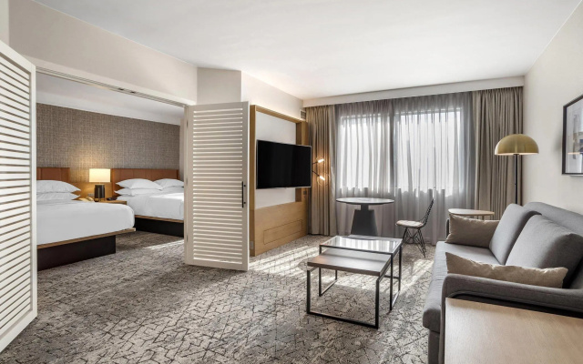 Standard Double room with city view