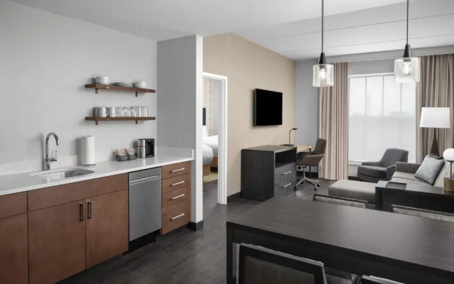 1 Bedroom Suite
