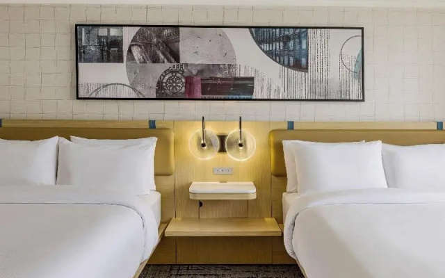 Premium Quadruple room with skyline view