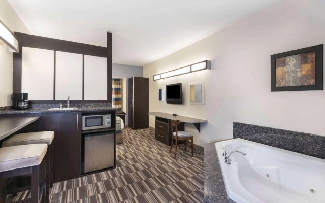 Double Suite
