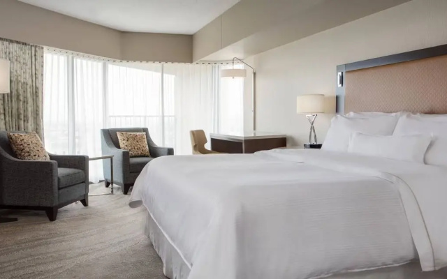 Standard room with city view