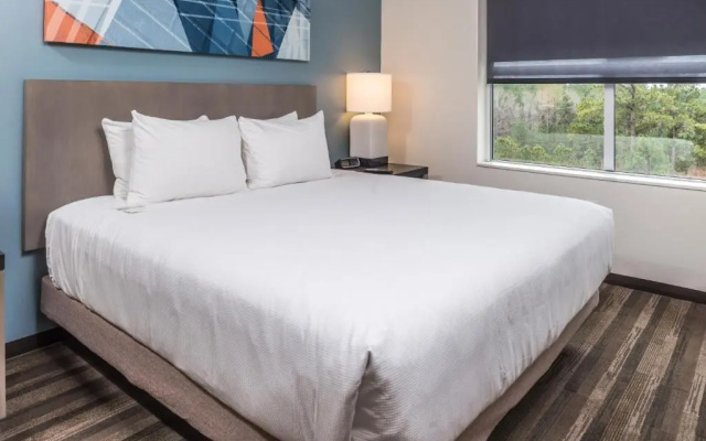 1 Bedroom Double Kitchen Suite