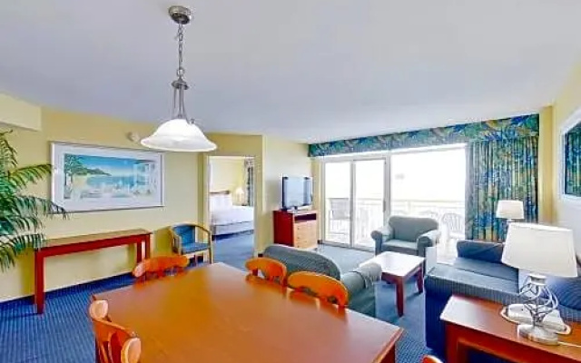 3 Bedrooms Apartment