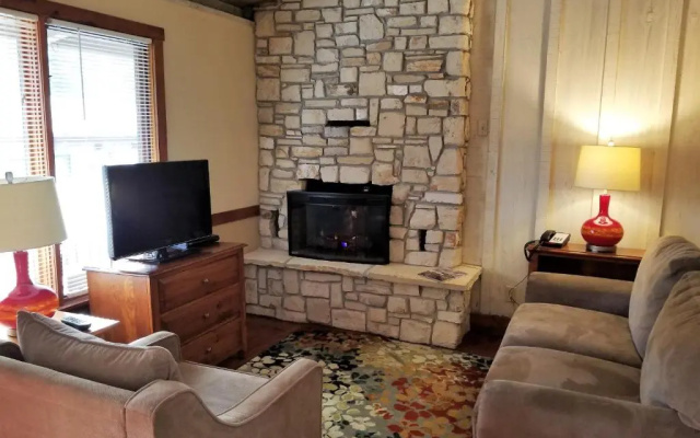 Deluxe Double Suite
