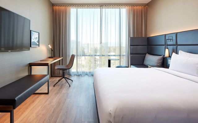 Standard Double room with city view