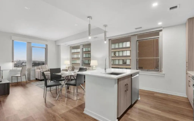 2 Bedrooms Luxury Apartment
