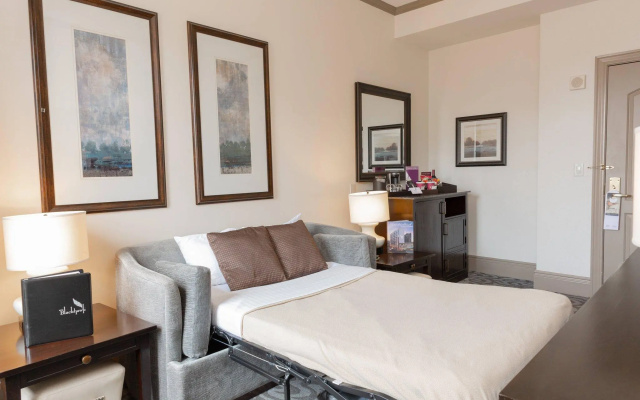 2 Bedrooms Double Suite