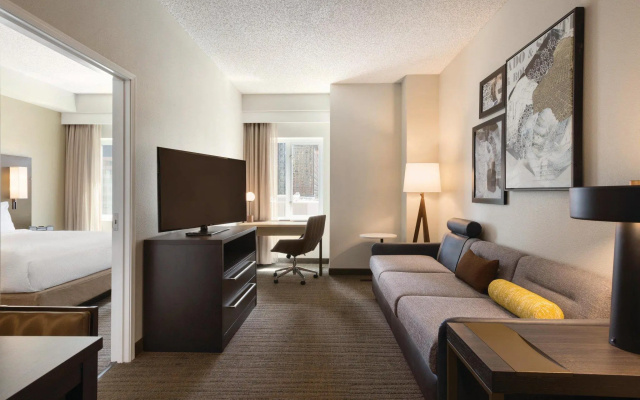 1 Bedroom Standard Double room with city view