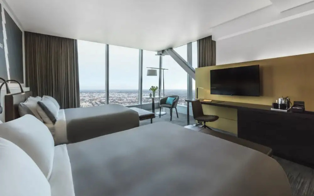 Premium Quadruple room with city view