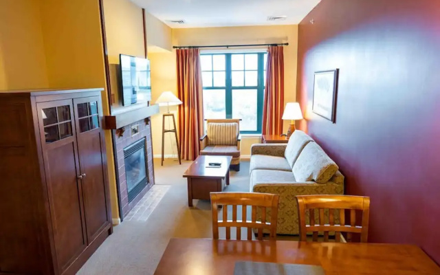 1 Bedroom Standard Suite