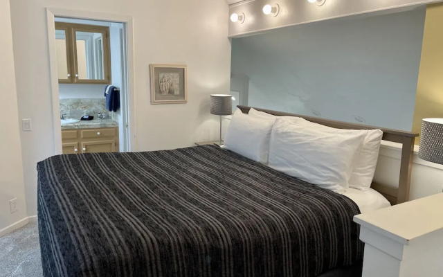 2 Bedrooms Deluxe room with balcony and with ocean view