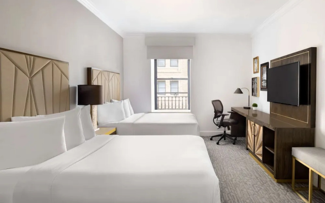 Deluxe Quadruple room