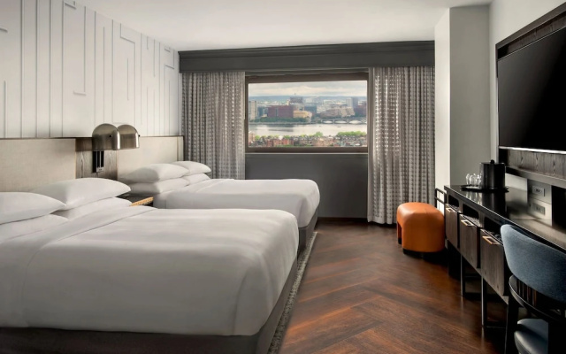 Quadruple Guest room with Charles river view