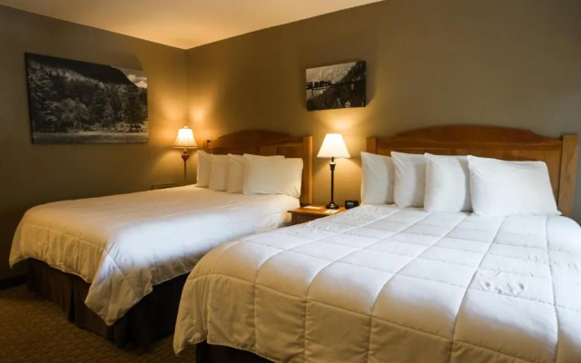 Standard Quadruple room with view
