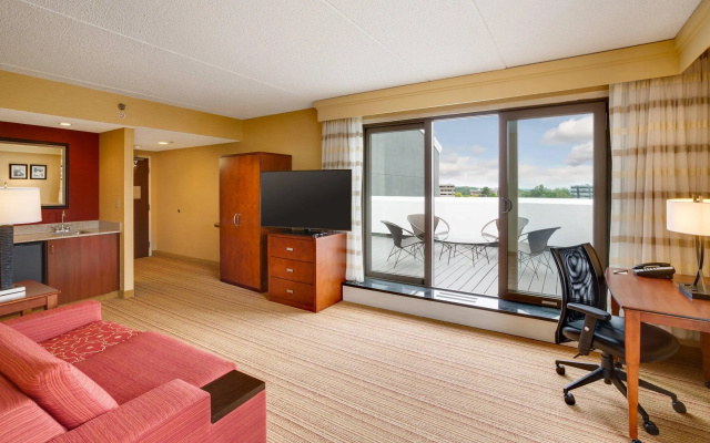 2 Bedrooms Double Suite