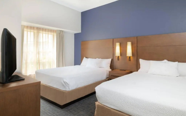 2 Bedroom 2 Room Suite