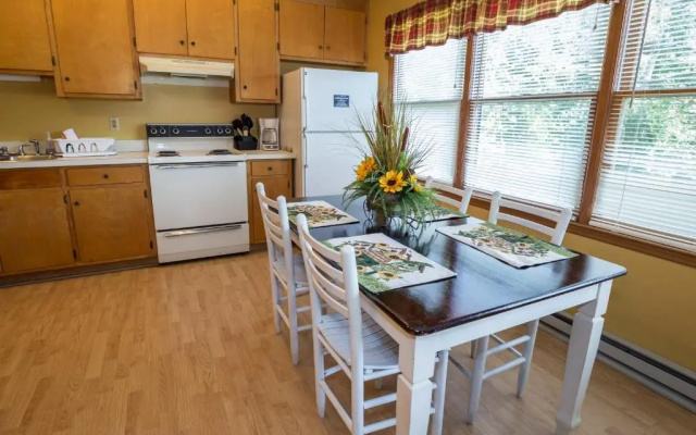 2 Bedrooms Cottage with river view