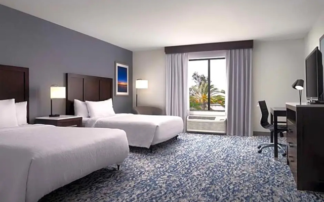 Quadruple Mobility/hearing accessble room