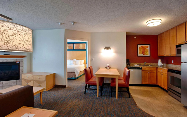 2 Bedrooms Double Suite