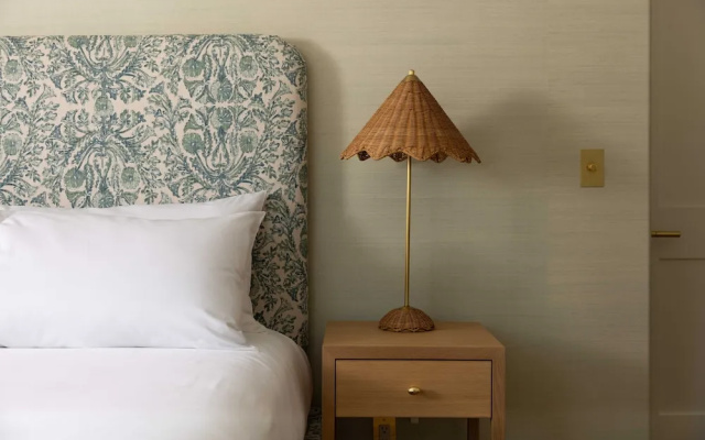 Deluxe Double room with balcony and with ocean view
