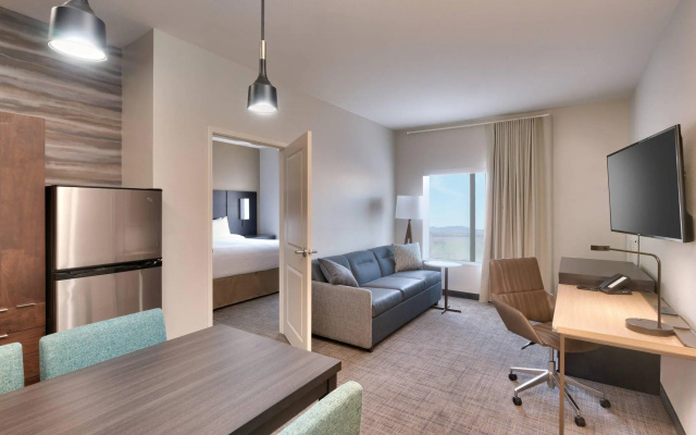 2 Bedrooms Suite