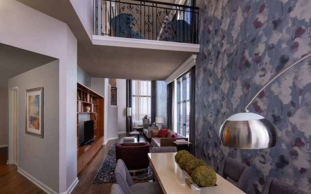 2 Bedrooms Duplex Suite with city view