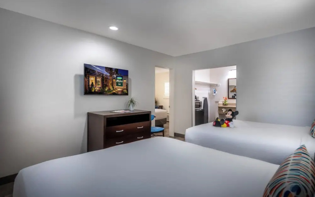 2 Bedrooms Standard Suite