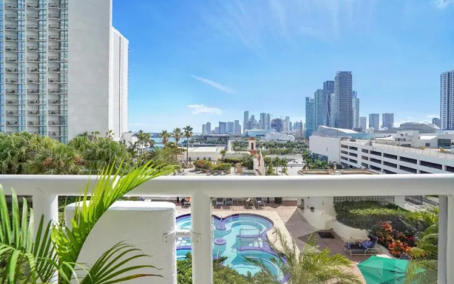 3 Bedrooms Apartment with balcony