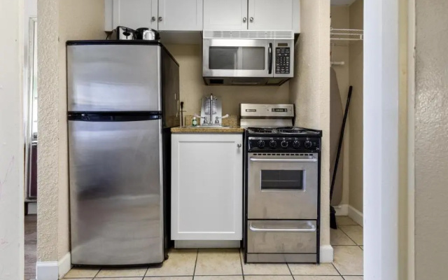 1 Bedroom Quadruple Suite