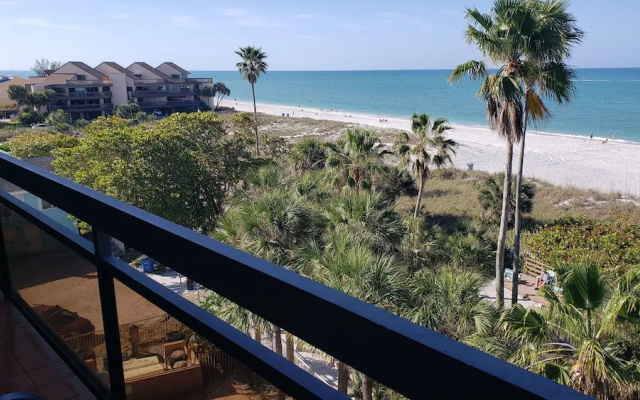 1 Bedroom Standard Penthouse room with balcony and with bay view