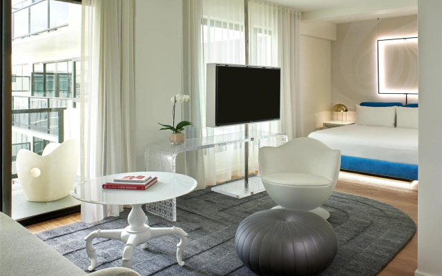 Studio Suite with balcony