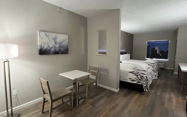 Premium Quadruple room