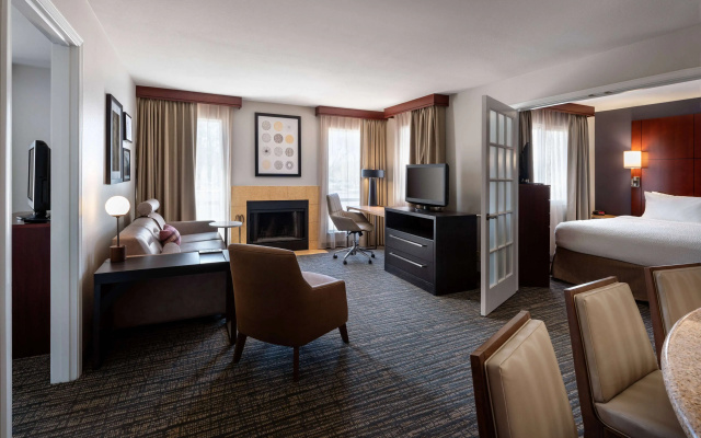 2 Bedrooms Double Suite