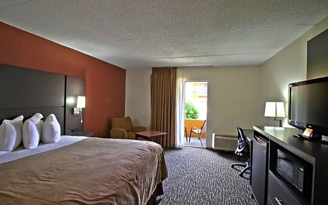 Standard Double room with courtyard view