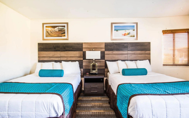 Standard Quadruple room beachfront