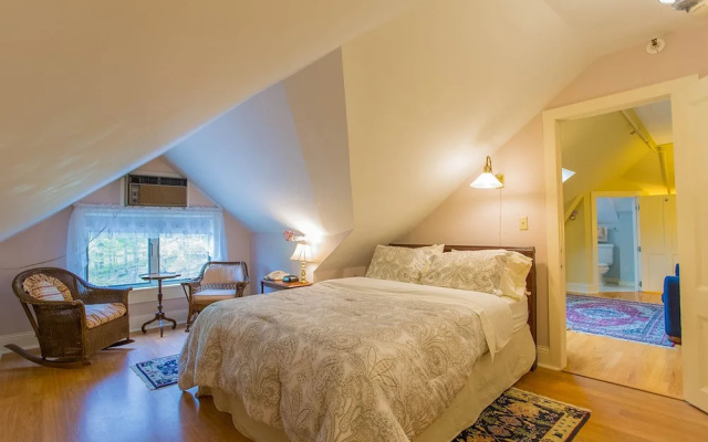 2 Bedrooms Suite