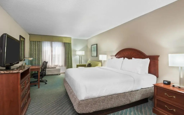 Double room with pool view