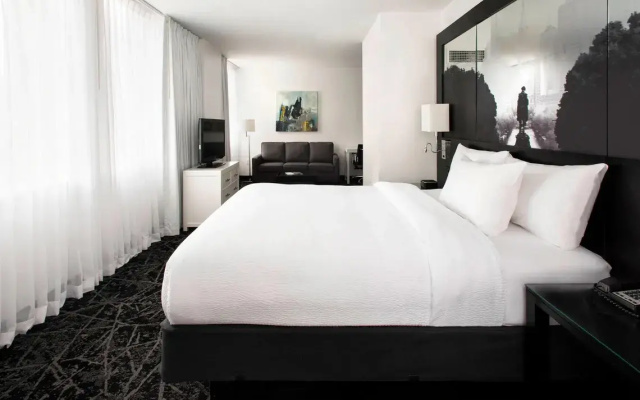 Double Suite