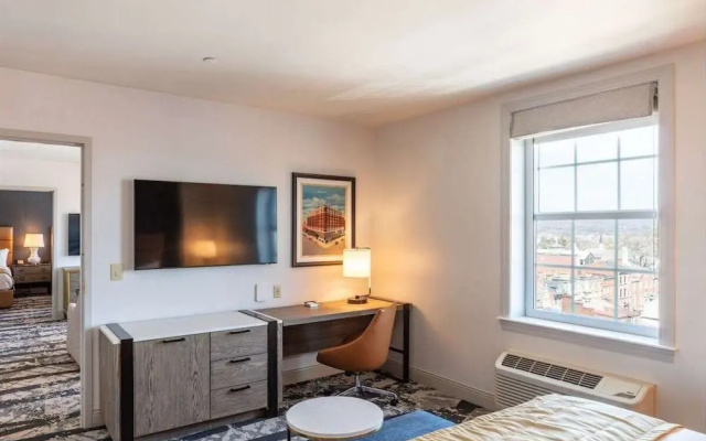 3 Bedrooms Suite
