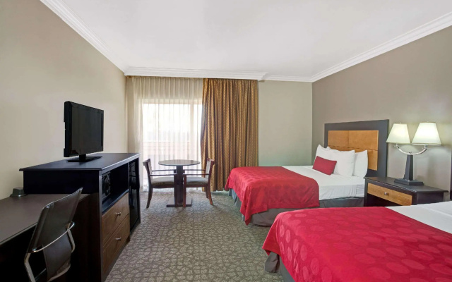 Quadruple room with balcony