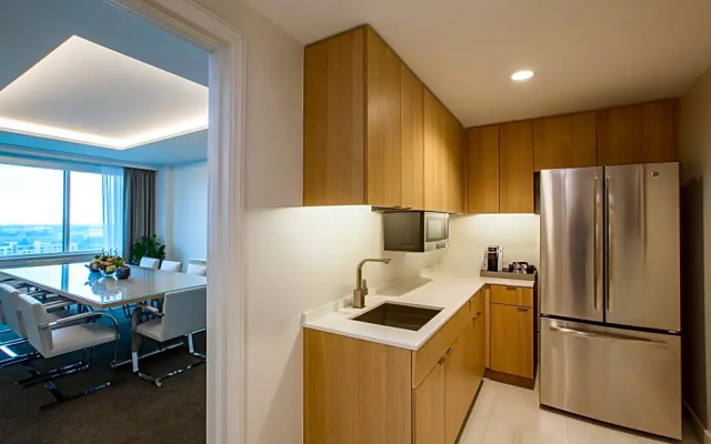 Ambassador Suite