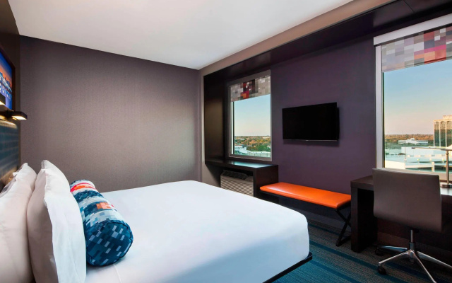 Deluxe Double room with city view